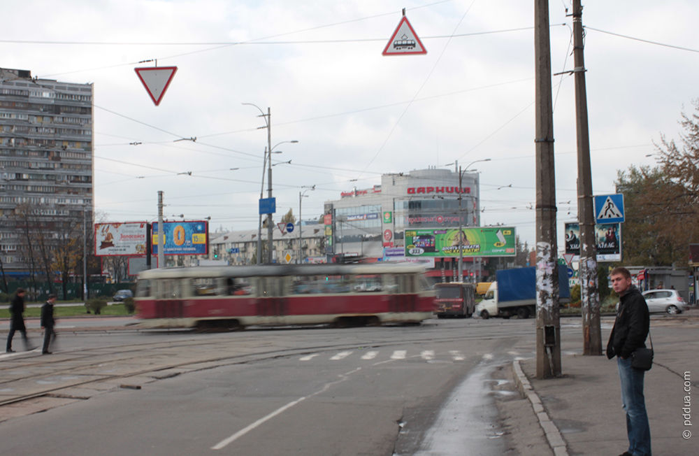 Фотография 1, Знак 1.20 Пересечение с трамвайными путями